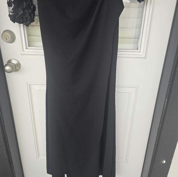 $249 XSCAPE Off-The-Shoulder Floral-Sleeve Gown Sz 6 Black Cocktail Party - Picture 8 of 16